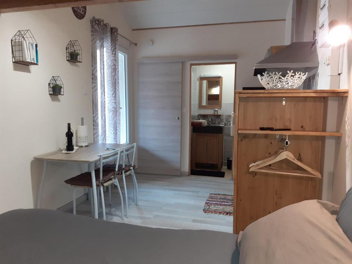 Studio Independant Dans Villa Neffies 外观 照片